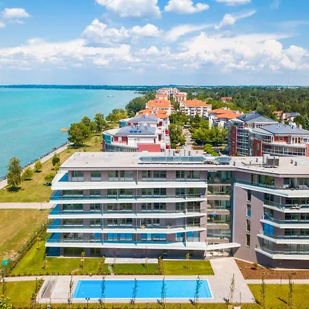 Myflat Coral 10 Premium Apartment Siofok