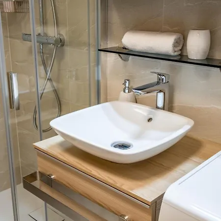 Myflat Coral 10 Premium Siófok