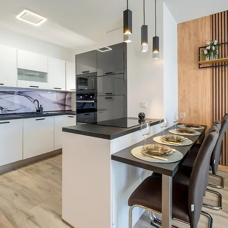 Myflat Coral 10 Premium Apartament *